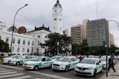 Aclaración municipal: por más que chillen, los taxistas platenses deberán pagar las multas