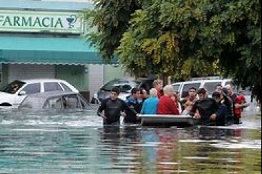 Garro propuso el Día de la Solidaridad Platense y reconocer a quienes ayudaron durante la trágica inundación