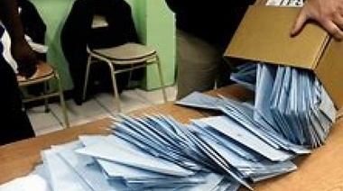 Irregularidades en la impresión de boletas, afiliados muertos: la Afip pinchó el curro de 124 Partidos