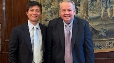 Clave: Santiago Caputo recibió en la Casa Rosada a Barry Bennett, el estratega de Donald Trump