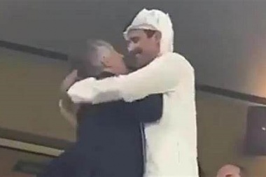 "Bodemos hacer mucha blatita, Mauri": el Emir de Qatar, amigo de Macri, se relame por la privatización del Cerro Catedral