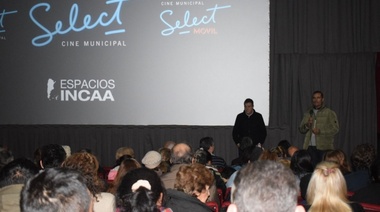 Un faro a seguir: emotiva presentación en La Plata del documental sobre el Padre Mugica