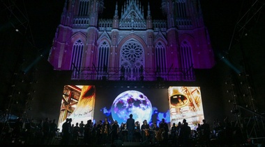 Ante una multitud, la Catedral de La Plata recuperó su esplendor con un espectáculo sinfónico y mucha emoción
