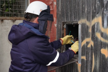 Con las manos en el medidor: Operativo nocturno de Edelap detectó robo de energía en bares, restobares y cervecerías del centro de La Plata