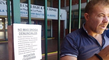 Fuerte apoyo de Iniciativa Ciudadana al profesor Loza: "Persigan narcos de verdad, dan verguenza"