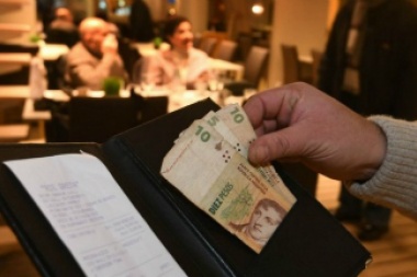 Quieren que la propina esté inlcuida en la cuenta y se pueda tarjetear