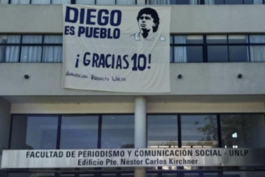 Llevará el nombre de Diego Maradona el auditórium de la Facultad de Periodismo de UNLP e impulsan darle un título de doctor honoris causa
