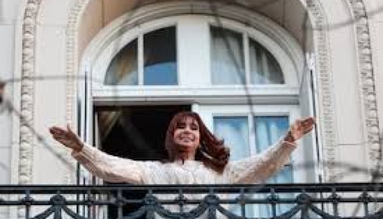 "Hacen falta sindicalistas que se animen": filoso posteo de Saintout por las críticas de Daer al baile de Cristina