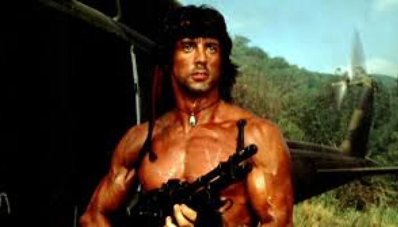 Un Rambo por barrio: el gobierno habilitó a civiles a comprar fusiles y ametralladoras