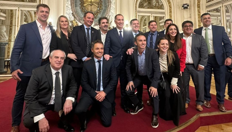 Julieta Quintero en primera fila: asumió Santilli y ya hacen cola para manguearle un carguito