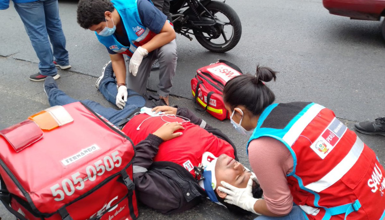 A un paso de la esclavitud: un delivery tiene que entregar 461 pedidos para cubrir los gastos de una familia tipo