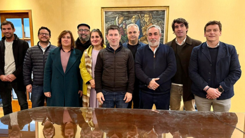 Avenida del Medio: con radicales y otros poco conocidos se presentó el rejunte electoral "Somos Buenos Aires