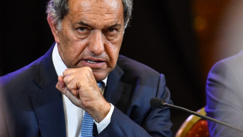 "Naniel" sigue haciéndo de las suyas: revelan que benefició con contratos millonarios a tres empresarios amigos