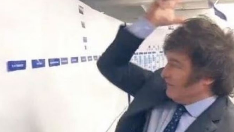 Había dicho "afuera" pero tras la derrota dijo "adentro": Milei reestableció el Ministerio del Interior