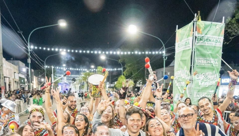 Ensenada es color, música y alegría: como todos los años, volvió a explotar el Carnaval de la Región