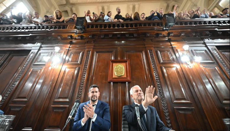"Nuestros principios fundamentales son el orden público y el progreso social": marcó Alak ante el Concejo Deliberante de La Plata