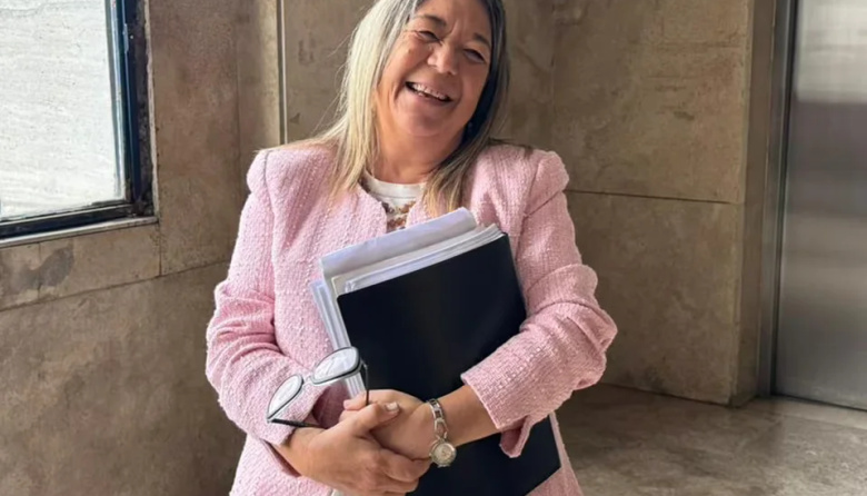 Enriquecimiento de Adorni: la escribana lo mandó abajo del camión y dijo que nadie le prestó plata