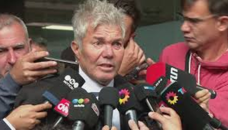 Los considera asesinos: Burlando pidió la detención de todos los implicados en la muerte de Diego Maradona