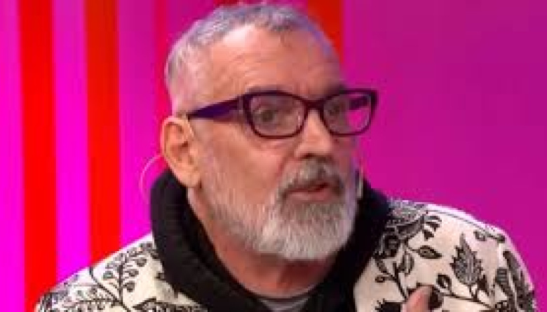 Desde la lona, fundido: el diseñador Benito Fernández dijo que se arrepiente de haber votado a Milei