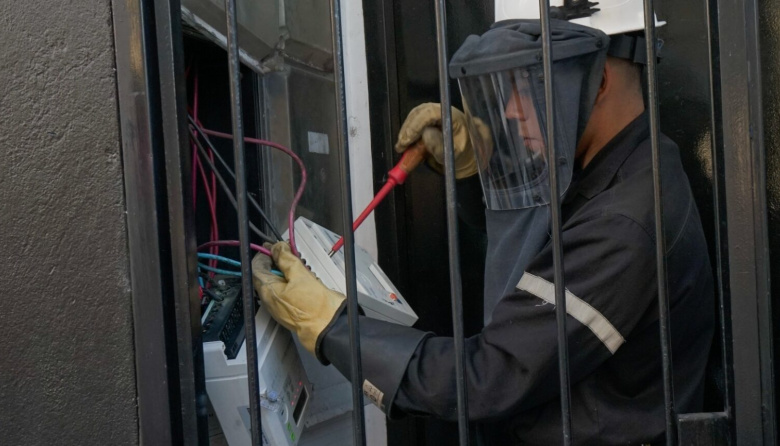 Lauchas SA: EDELAP detectó fraude eléctrico en 15 locales de una cadena de empanadas en La Plata, Berisso y Ensenada