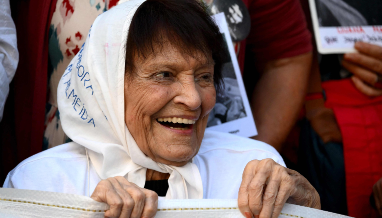 Dolor: murió Taty Almeida, emblema de las Madres de Plaza de Mayo