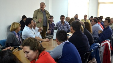 Ya está: 61 mil peronistas elegirán conducción partidaria entre Lugones y Bonicatto