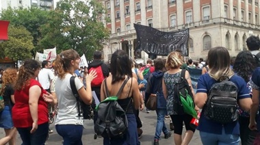 Los que saben de tema ganaron la calle para repudiar el proyecto de Salud Mental