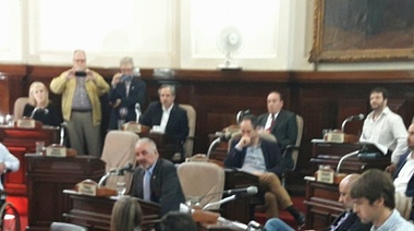 Jorge Joury emocionó al Concejo Deliberante que lo declaró Personalidad Destacada de La Plata