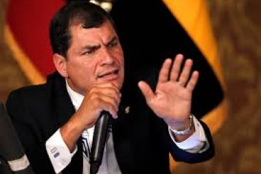 Síndrome Doña Florinda: el presidente de Ecuador citó al escritor platense Rafael Ton para explicar las contradicciones de la clase media que se cree alta