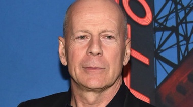 Argentino hasta la muerte: se hizo pasar por Bruce Willis y armó revuelo en un shopping chileno