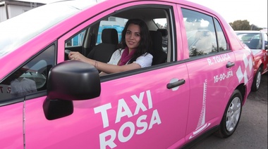 A los remises "sólo para mujeres" le quieren sumar los Taxis Rosa
