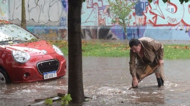 En un rato cayeron 45 milímetros y casi viene Noé: ¿Qué pasa con las obras?