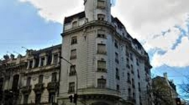 Lo que el Turco se llevó: trabajadores del ex Banco Municipal acorralados por un ajuste feroz