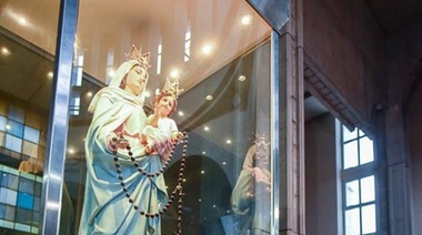 Carrió le agradeció a la Vírgen "por hacerle escribir los cuadernos a Centeno"