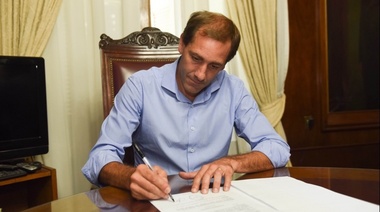 Garro aumentó 4% el sueldo de los municipales y en octubre vuelven a charlar