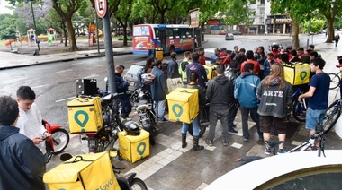 Otro asalto: ser Glover en La Plata ya es un laburo de altísimo riesgo