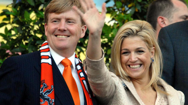 Máxima reina en Holanda y evade impuestos en Argentina