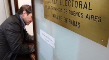 Sellos de goma: la Junta Electoral empezó a intimar a partidos políticos flojitos de papeles