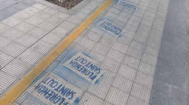 Garro evalúa multar a Saintout por sus pintadas en Plaza Moreno