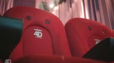 Baratito, para ir con toda la familia: en La Plata arranca a $500 por persona el cine con las butacas que se sacuden