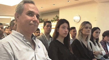 Generar empleo, tema central del encuentro de Arteaga con la juventud massista