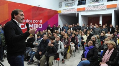 Garro la quiere dar vuelta marcando la diferencia entre la ciudad que recibió y la de su gestión