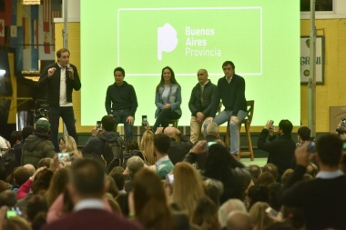 Vidal, ante 1,600 docentes de la Mesa Educativa Regional: "Ser maestro es mucho más que enseñar"