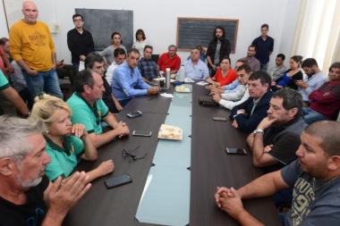En plena campaña electoral reflotan un proyecto polémico: los taxistas quieren pagar sus infracciones de tránsito haciendo tareas comunitarias