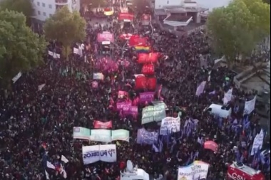 Más de 40 cuadras: el Encuentro de Mujeres le hizo vivir a La Plata una jornada histórica