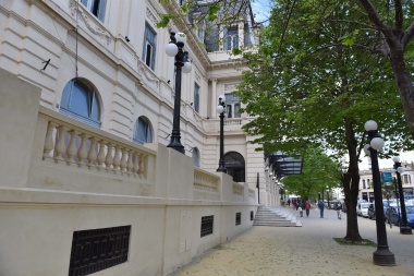 El que lo grafitee no tiene perdón: terminó la primera etapa de la remodelación "histórica" del Pasaje Dardo Rocha