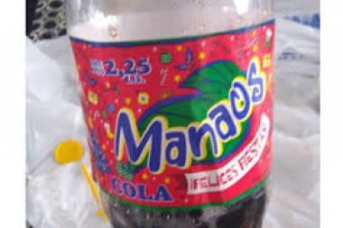 Retiran de la venta un lote Manaos cola porque tiene gusto a solvente y hubo gente que casi se va por el inodoro