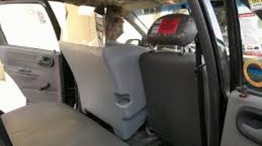 Por atrás viene el ladrón: taxistas quieren que chofer y pasajeros sean aislados por un blindex anti bala