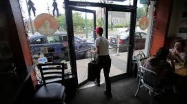 Los restoranes y otros comercios gastronómicos podrán funcionar como casas de comida con delivery