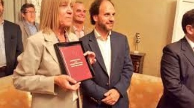 De un paro cardíaco, murió la embajadora argentina en Irlanda